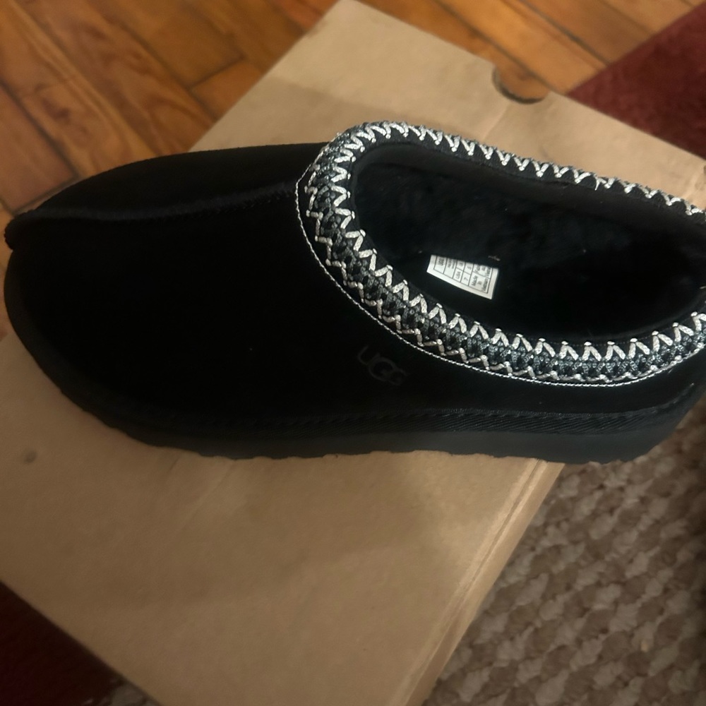 The women's UGG® Tasman